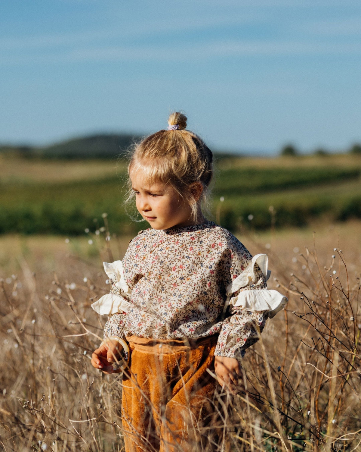 Le guide des matières textiles pour enfants : comprendre (enfin) ce que porte votre enfant
