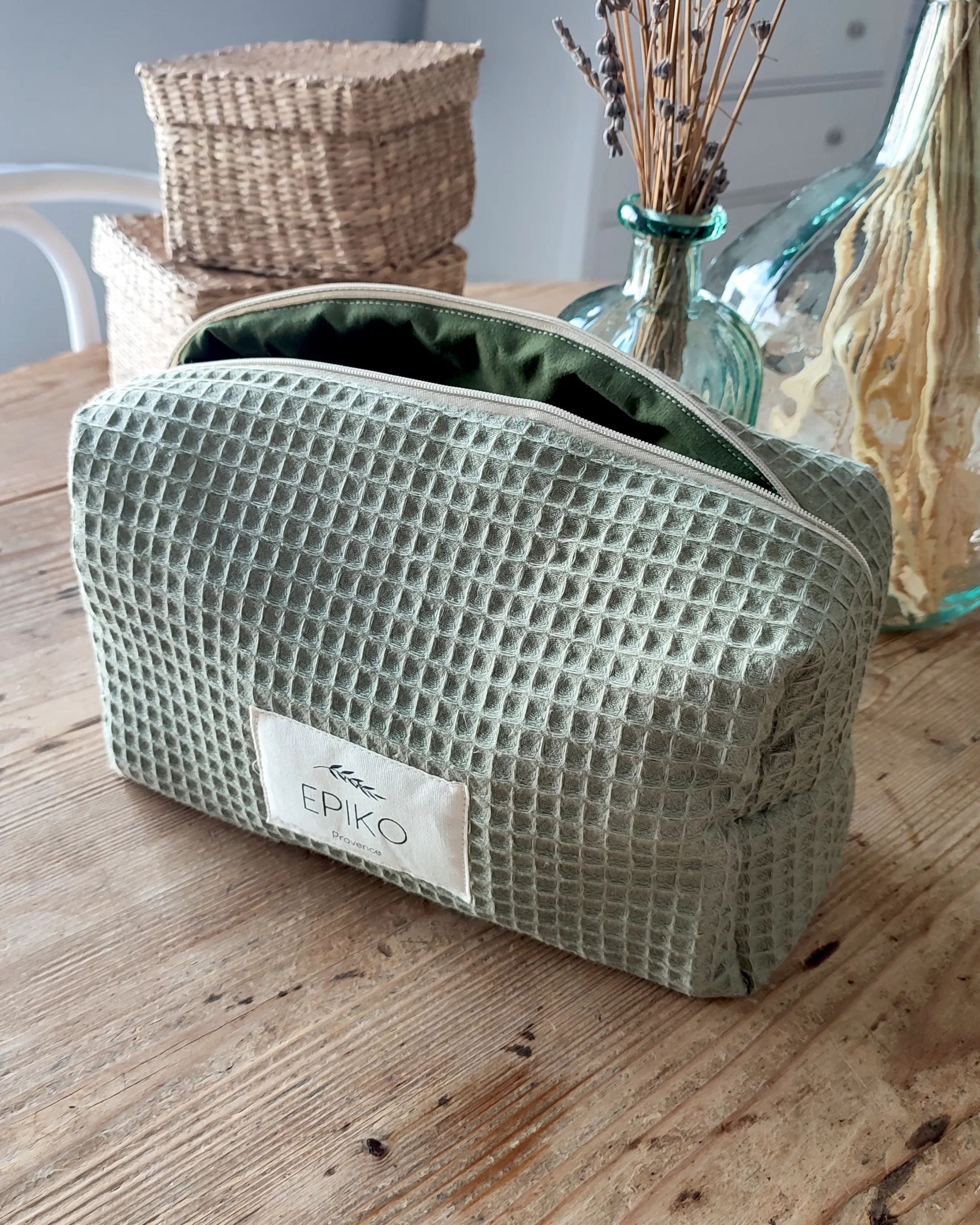 Trousse de toilette nid d'abeille verte FEVE