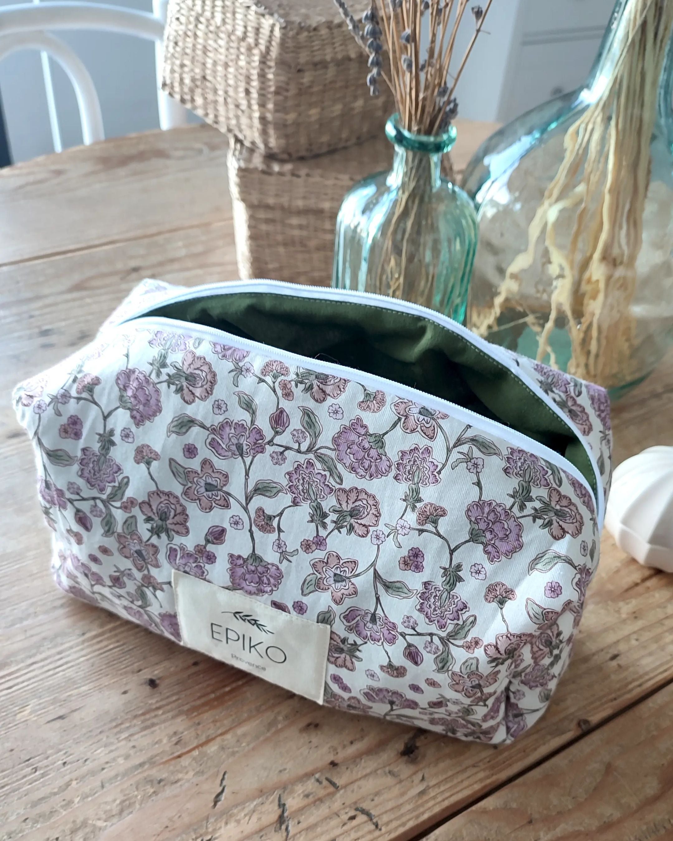 Trousse de toilette bébé fleuri lavande FEVE