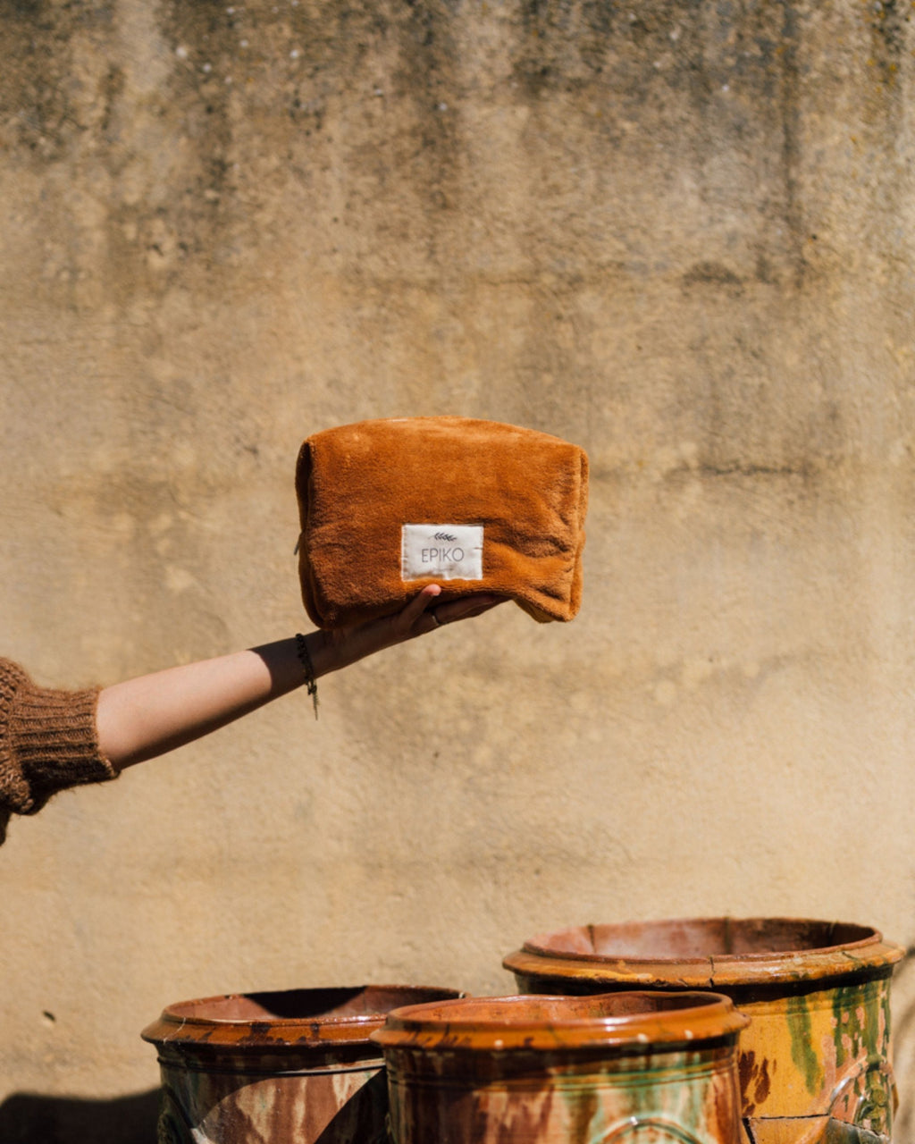 Trousse de toilette éponge camel FEVE