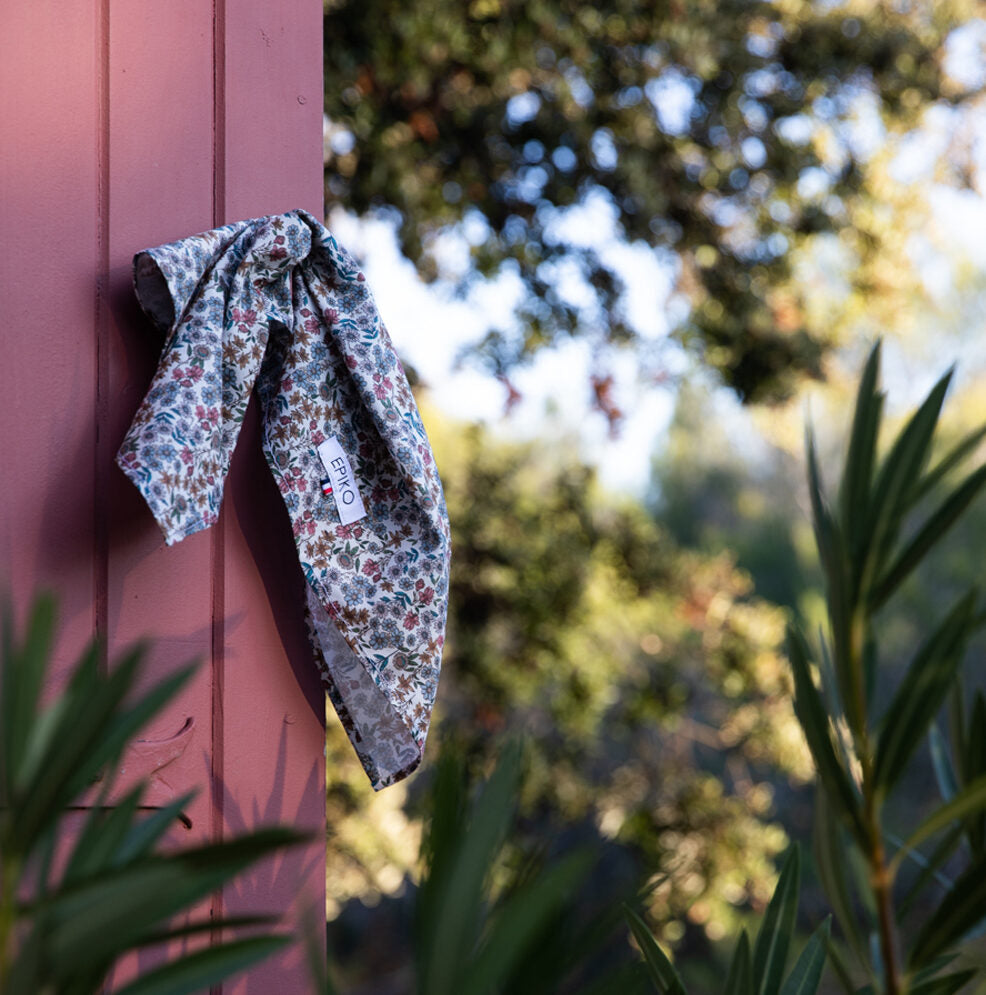 Foulard enfant fleuri ROSEAU