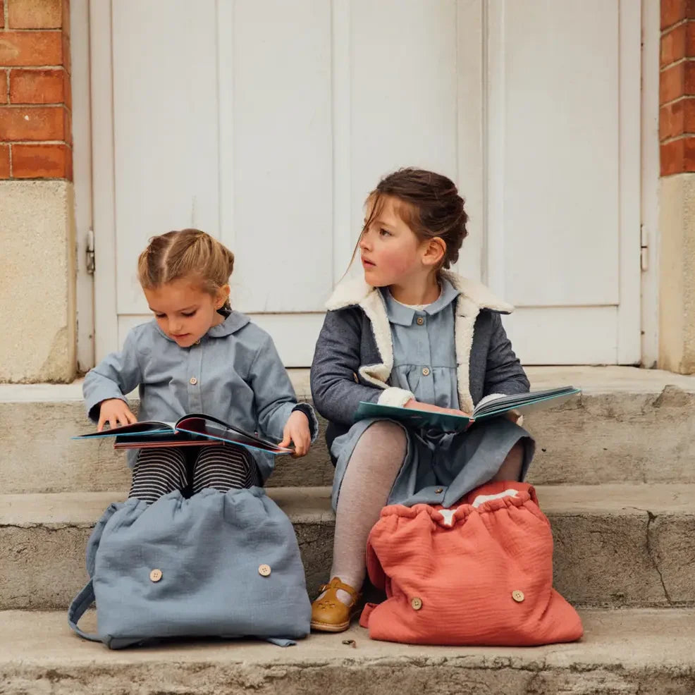 Cartable enfant personnalisé bleu tendre GERANIUM
