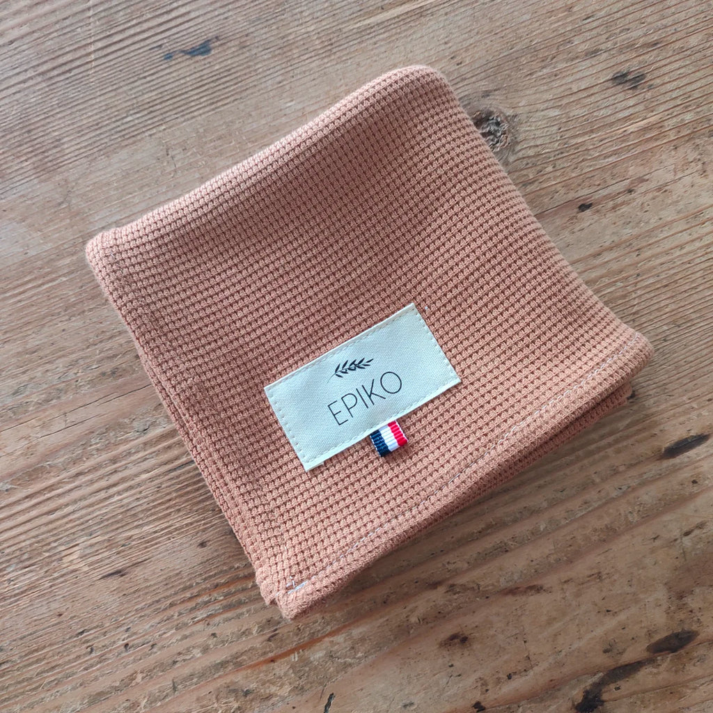 Foulard ou lange bébé en coton bio vert camel nid d'abeille maille