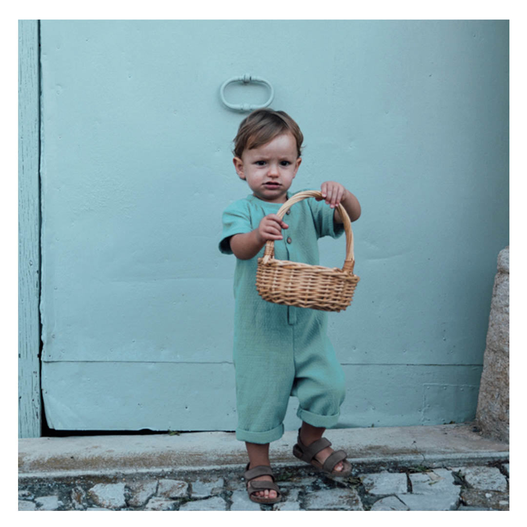 Choisir des vêtements durables et intemporels pour une consommation responsable