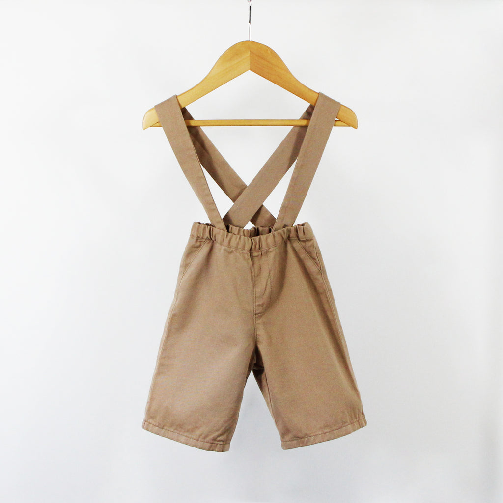 Bermuda enfant transformable en salopette