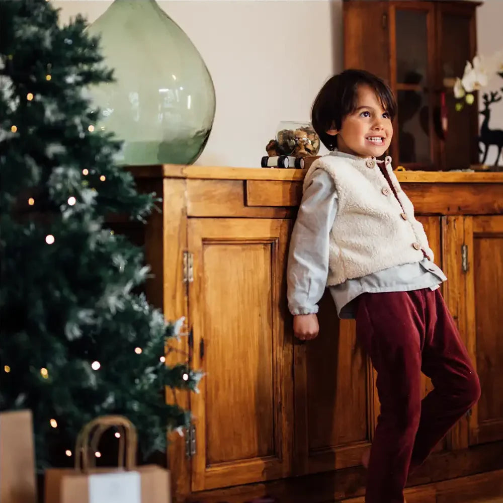 pantalon de fêtes enfant ARBOUSIER, en velours bordeaux. Made in france