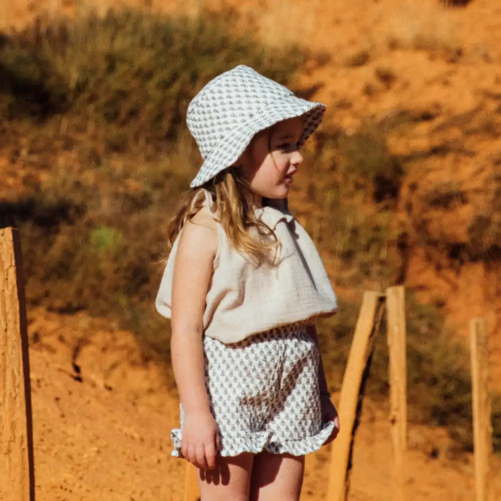 short fille double gaze de coton fleuri