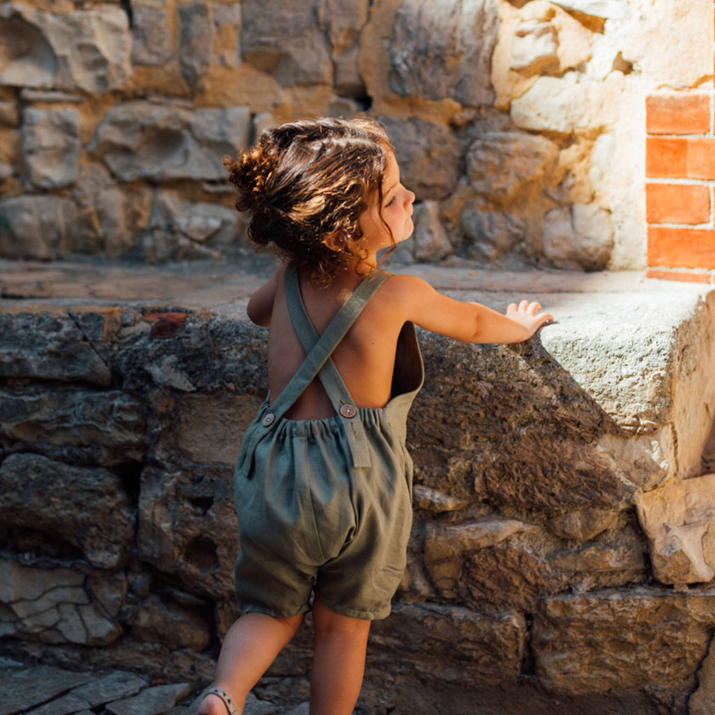 salopette enfant en lin naturel, couleur olive