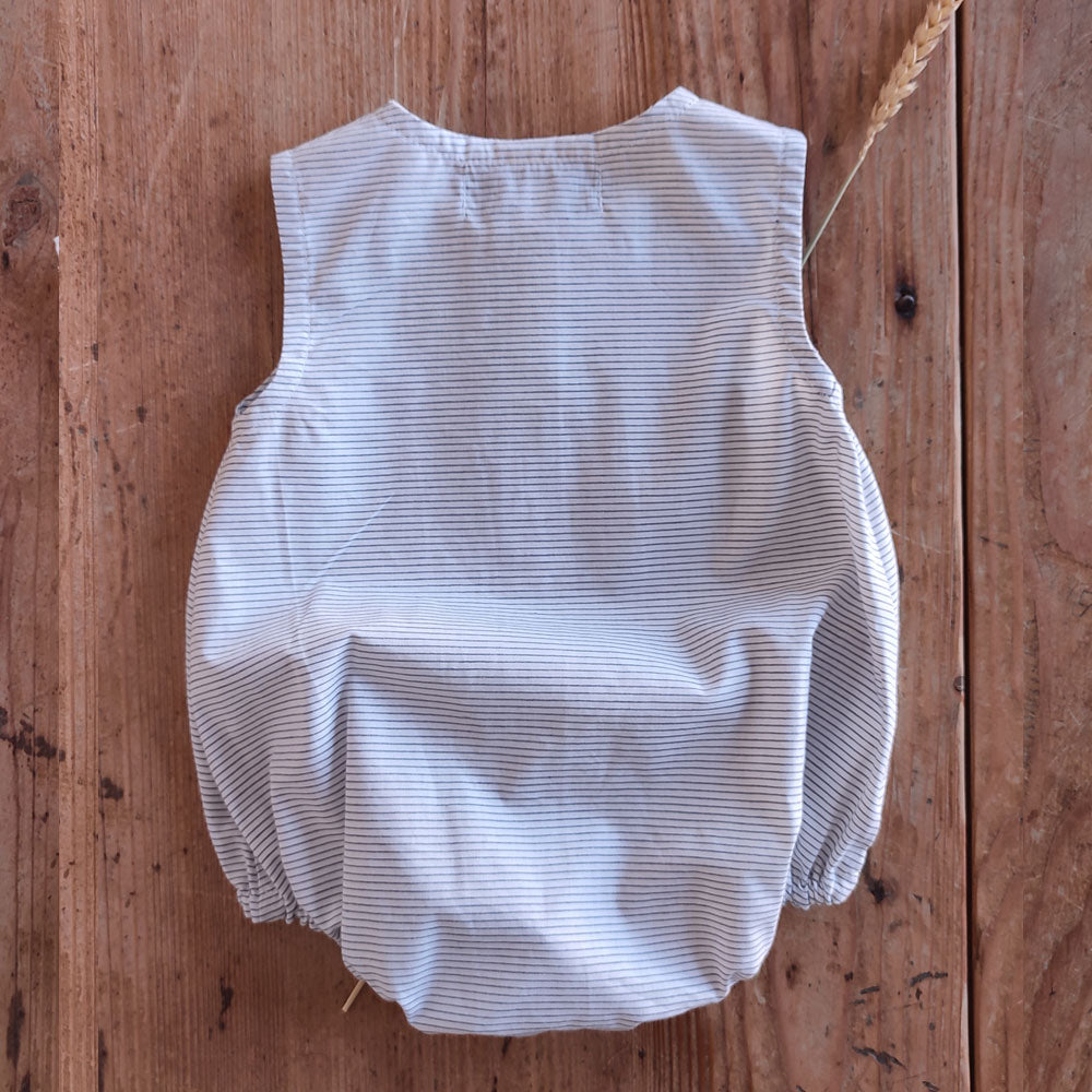 Barboteuse à fines rayures marine JASMIN