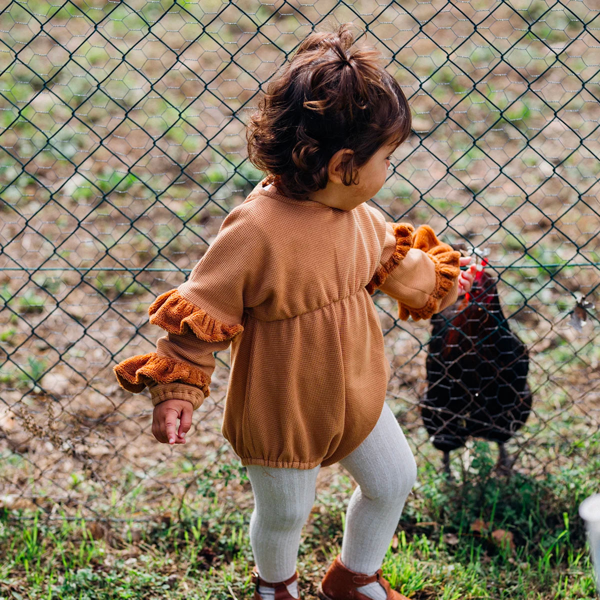 Barboteuse bébé nid d'abeille camel TULIPE