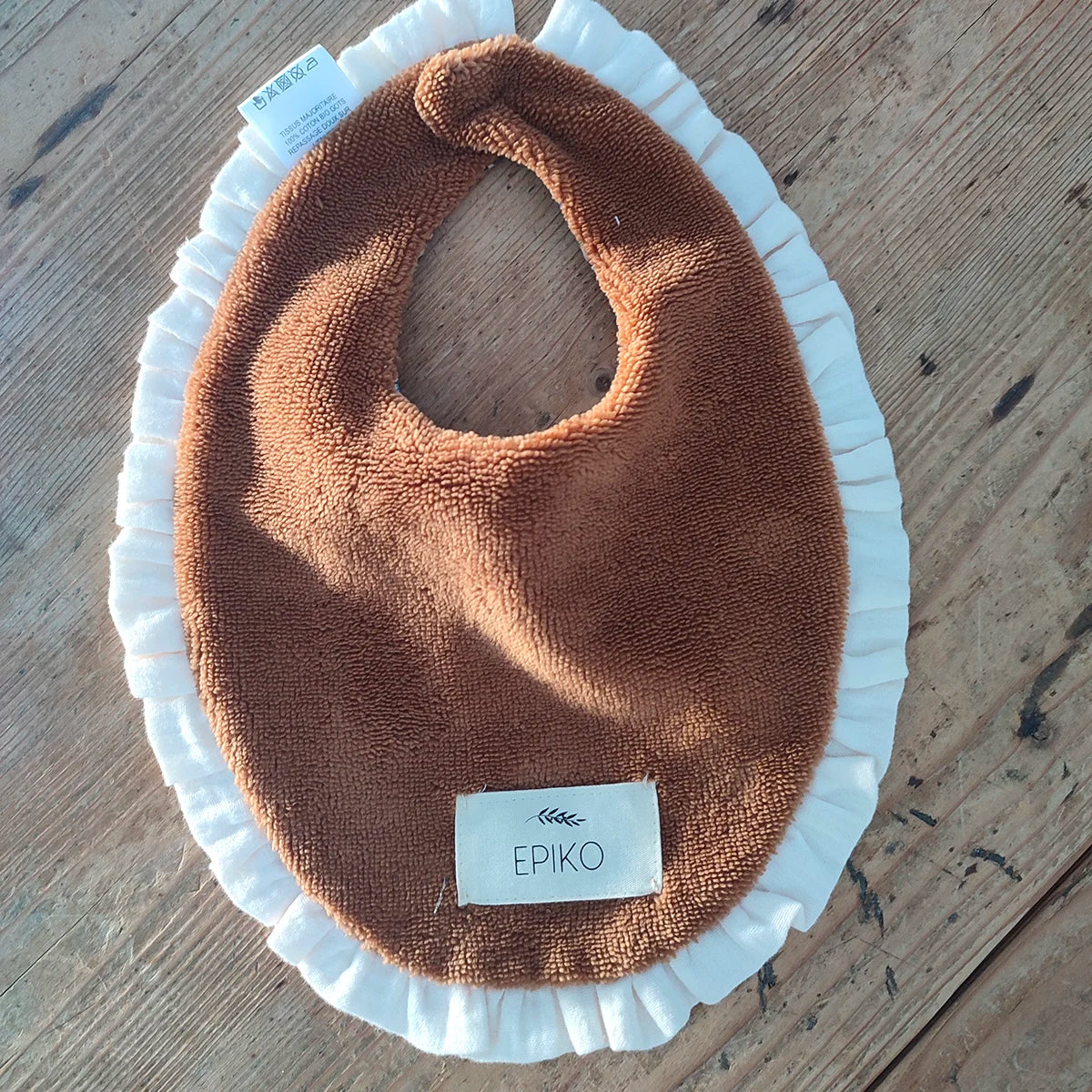 Bavoir bébé fleuri avec volant HIBISCUS