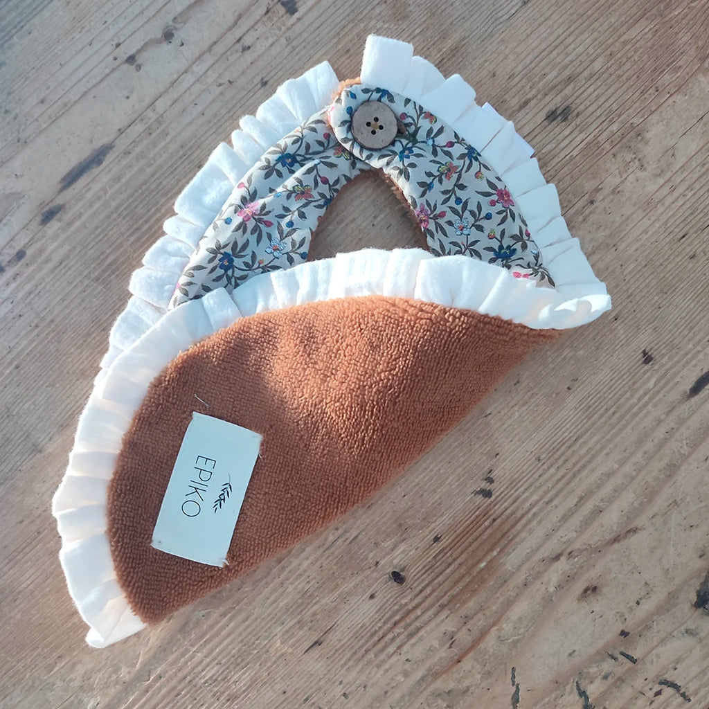 Bavoir bébé fleuri avec volant HIBISCUS