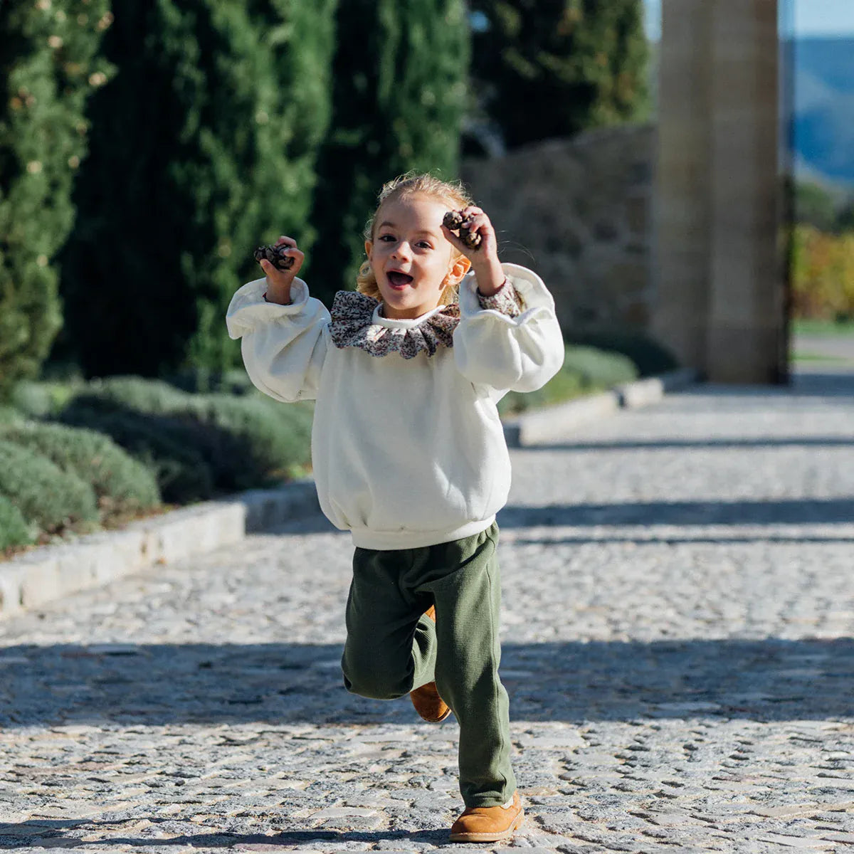 Epiko Pantalon Pantalon bébé nid d’abeille olive AMANDIER Mode durable made in france et europe